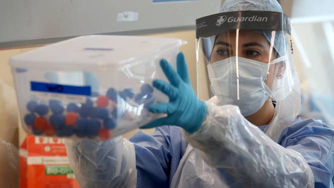 Is Covid-19 al gemuteerd? Hoelang kan het overleven op een deurklink? Wetenschappers leggen uit wat we wel en niet weten over het virus