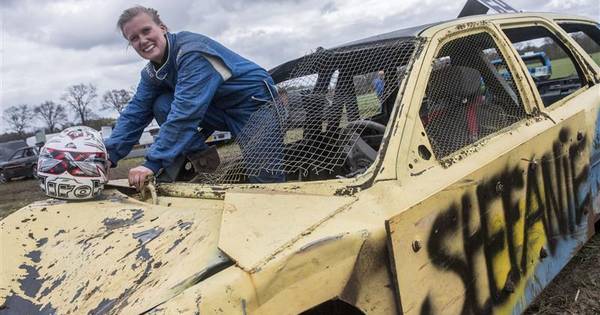 'Kieken' naar scheurende auto's in Albergen | Tubbergen - Tubantia