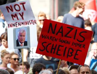 Opstootjes bij Duitse demonstraties door extreemrechts en door tegenstanders