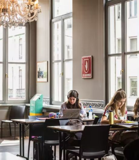 Heb je thuis geen concentratie? Ontdek hier 7 unieke studieplekken in Antwerpen: van Brouwerij De Koninck tot Space Post X