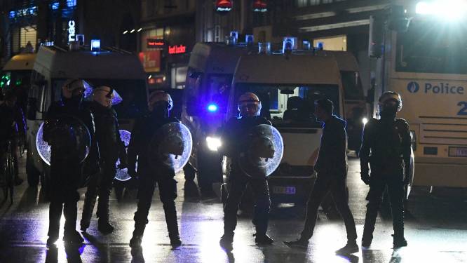 Politie pakte al 31 herrieschoppers op, onder wie 19 minderjarigen, voor verschillende rellen in Brussel