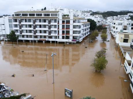 Un mort dans les inondations en Algarve