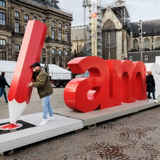 International vote could be decisive in Amsterdam elections