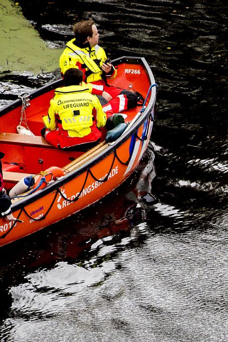 Kabinet stuurt reddingsboten, waterpompen en vesten naar overstroomd rampgebied Oekraïne