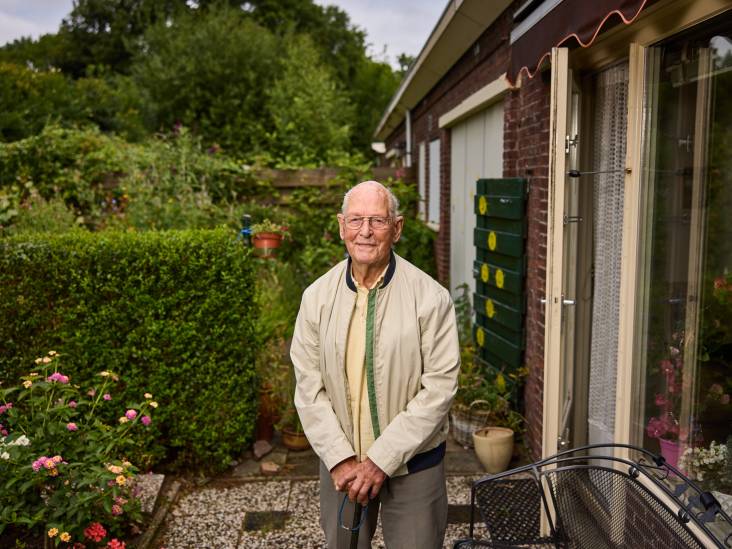 Na 73 jaar dreigt Jan (100) z'n huis in Rotterdam te verliezen: 'Wil hier helemaal niet weg'