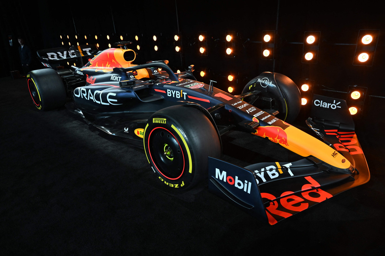 Verplicht Flash naam Red Bull presenteert 'nieuwe' auto van Max Verstappen en kondigt  samenwerking met Ford aan