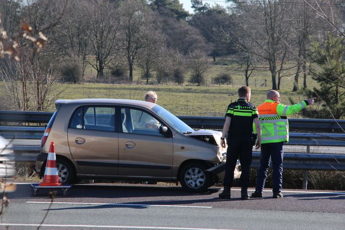 De auto liep schade op door het ongeval.
