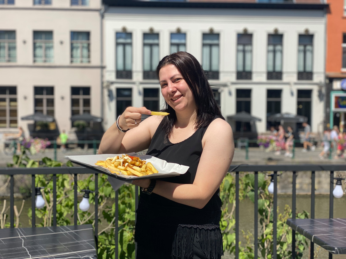 Gurbet (39) eet al dertig jaar elke dag frieten “Nu ik mijn eigen