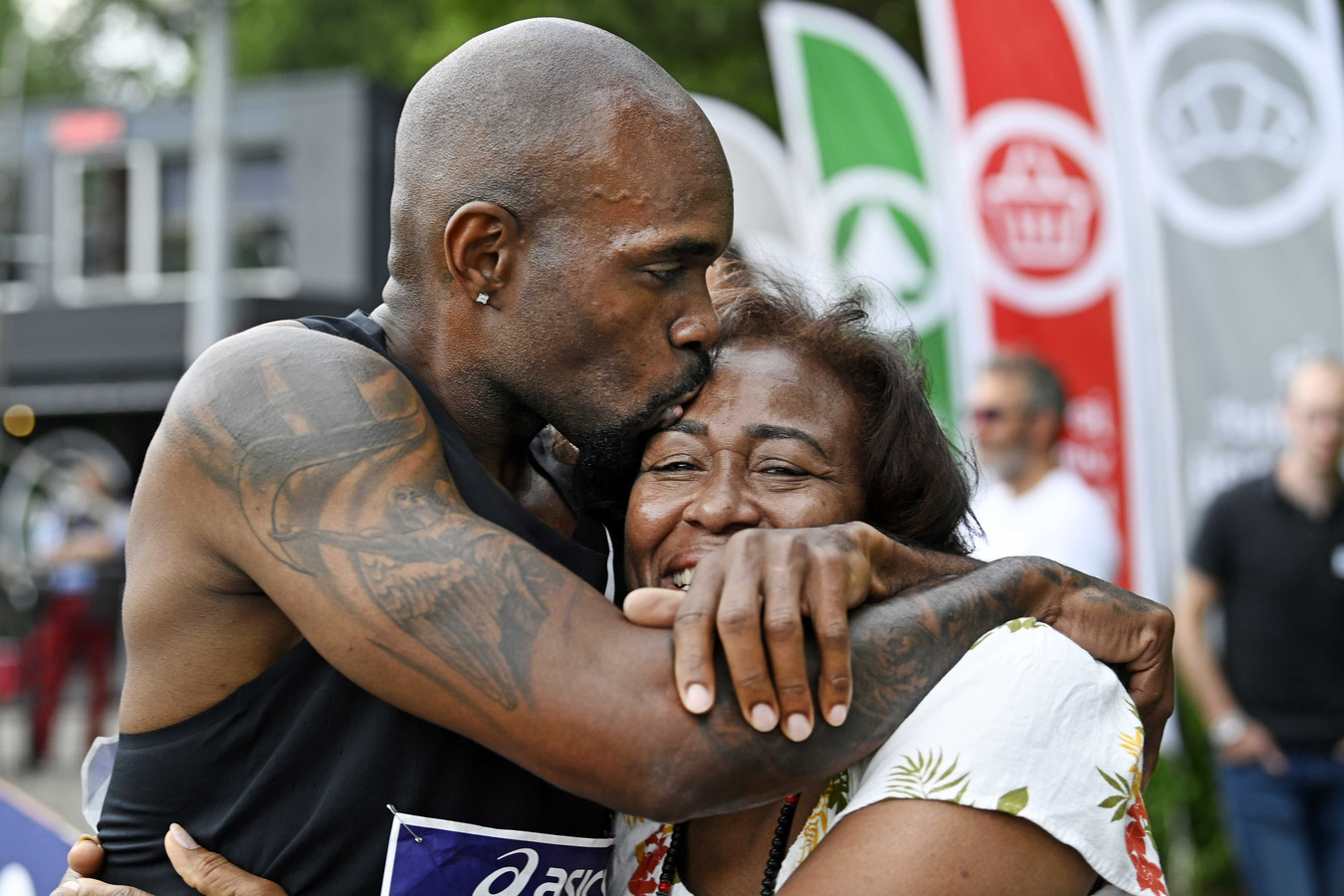 Afscheid in stijl Martina grijpt tijdens laatste 200 meter goud op NK