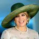 Waarom koningin Máxima twéé handschoenen in Indonesië draagt