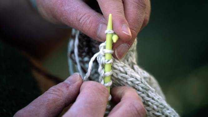 Een roze onderbroek breien bij Nuttige Handwerken