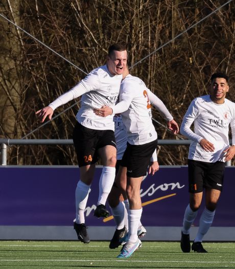 Sparta Nijkerk heeft lucht, tranen staan bij ‘bekerkeeper’ in de ogen: dit is het overzicht van het amateurvoetbal