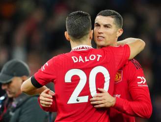Manchester United overleeft storm van West Ham, leider Arsenal haalt uit tegen hekkensluiter Nottingham