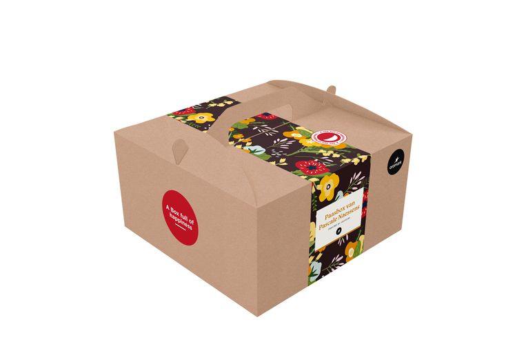 De alvast feestelijk verpakte paasbox van Pascale Naessens. Beeld RV
