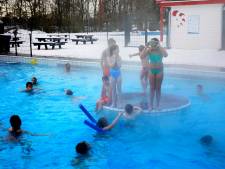 Caribabad in Gorinchem springt in op staking scholen met een stakingsdisco