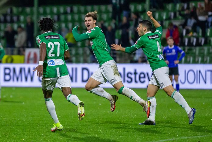 FC Den Bosch geeft gewonnen wedstrijd na rust volledig uit handen bij FC  Dordrecht | FC Den Bosch | bd.nl