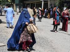 Le voile sera obligatoire mais pas la burqa, assurent les talibans