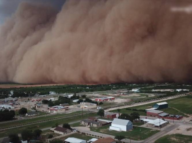 Indrukwekkende zandstorm trekt over Texas