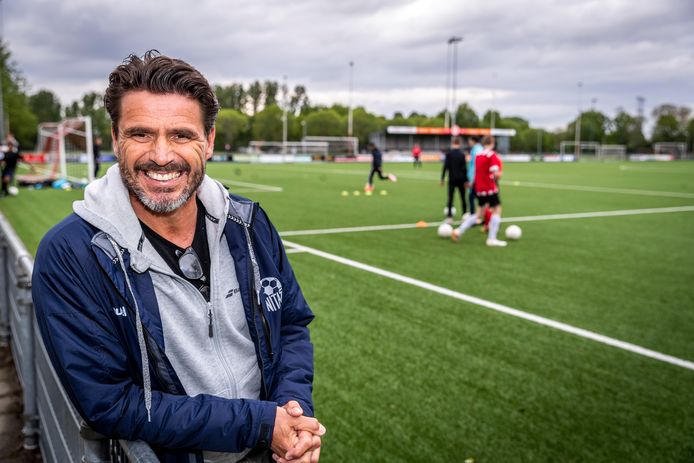 Mart van Duren is sinds vorig seizoen hoofd opleidingen bij Unitas’59, de club waar het voor de oud-profvoetballer van onder meer PSV ooit allemaal begon.