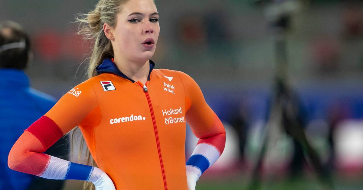 Jutta Leerdam slaat over de kop na frontale botsing op de fiets: 'Ik ben nog steeds in shock' - Tuba