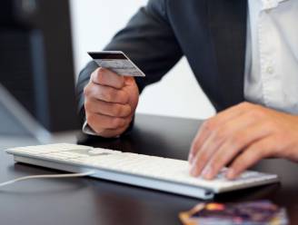 Fraude, diefstal en hotel dat achteraf te veel kosten aanrekent: expert legt uit wat je kan doen na ellende met kredietkaart