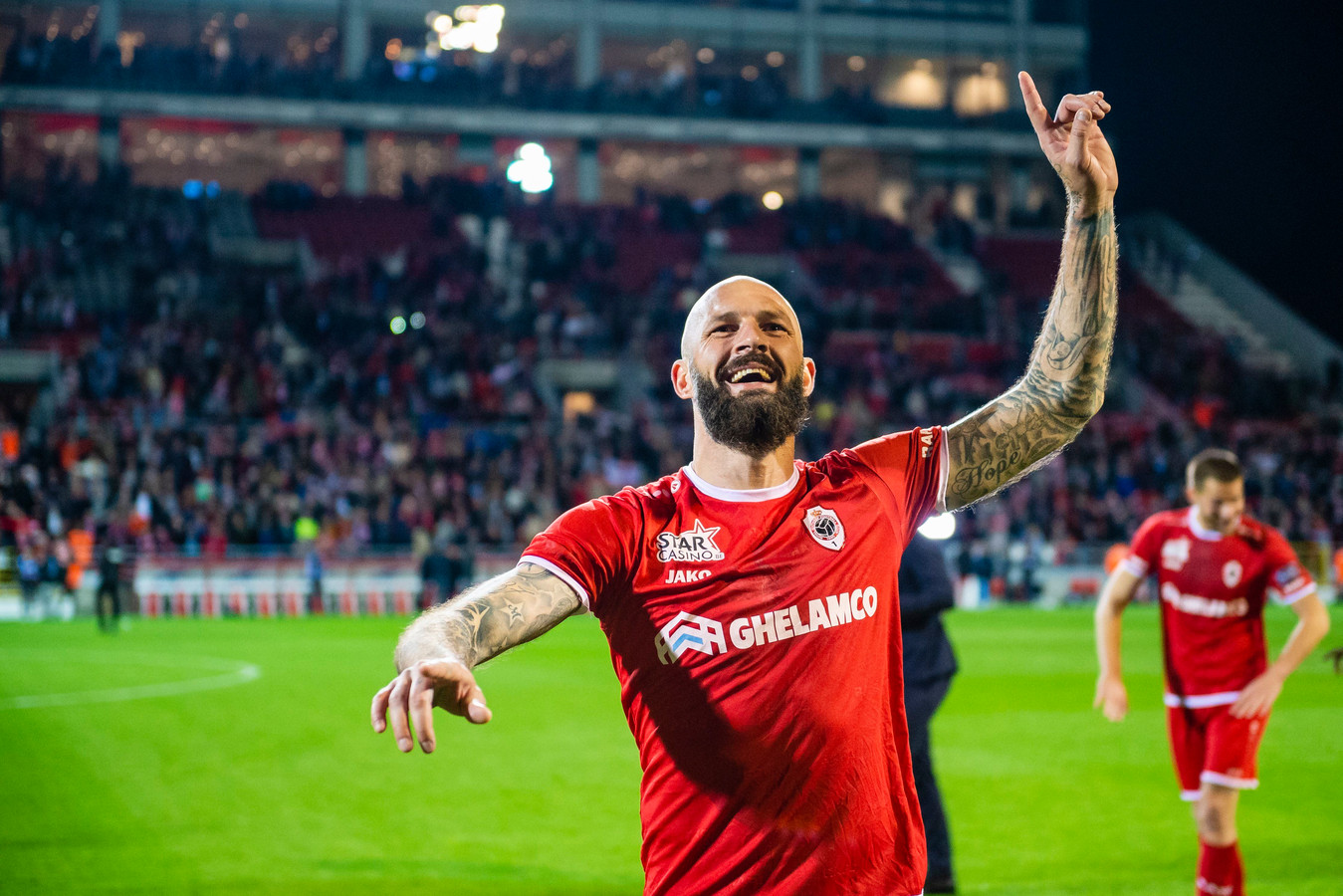 Terugkomst op til? Jelle Van Damme deze week gespot op de Bosuil Foto