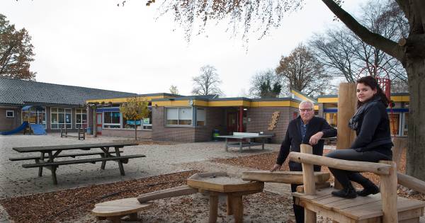 Dorpsschool in Braamt na 100 jaar nog steeds ‘knus en vertrouwd’