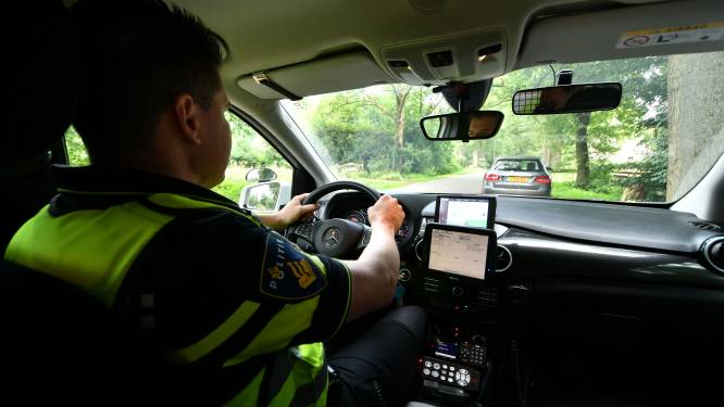 Man (31) zwaar mishandeld door tweetal in woning Hoorn, daders op de vlucht