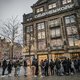 Ondanks ‘kopersboycot’ is het dringen bij de Bijenkorf: ‘Ik heb dat luchie van Guerlain nodig’
