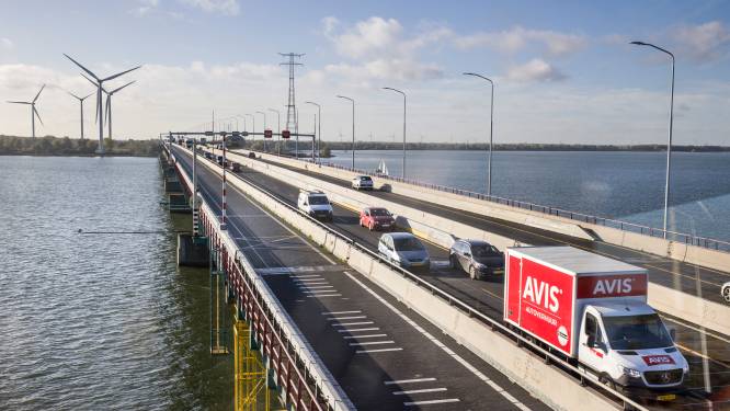 Pijnlijke boodschap voor verstokte forens: ‘Zomaar in de auto stappen, is er in de toekomst niet meer bij’