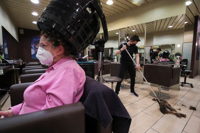 Salon de coiffure ouvert en mars à Bruxelles
