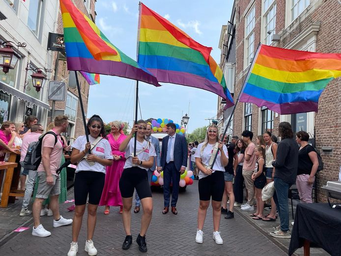 Een vrolijke parade trok zaterdagochtend door de binnenstad.