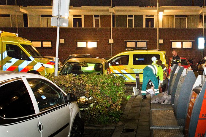 Bij de schietpartij in de Sperwerstraat raakten twee mannen gewond.