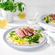 Wrap it up! Lekker makkelijk: fajita's met gewokte savooi en rundsreepjes