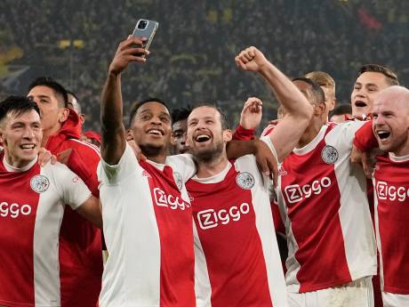 Ajax casht flink met bijzondere primeur in Dortmund