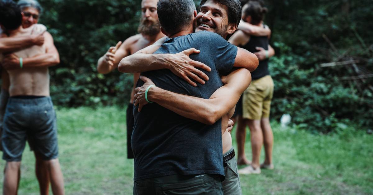 Zesde Mannenfestival lokt 450 heren naar De Kluis “Mannelijkheid is