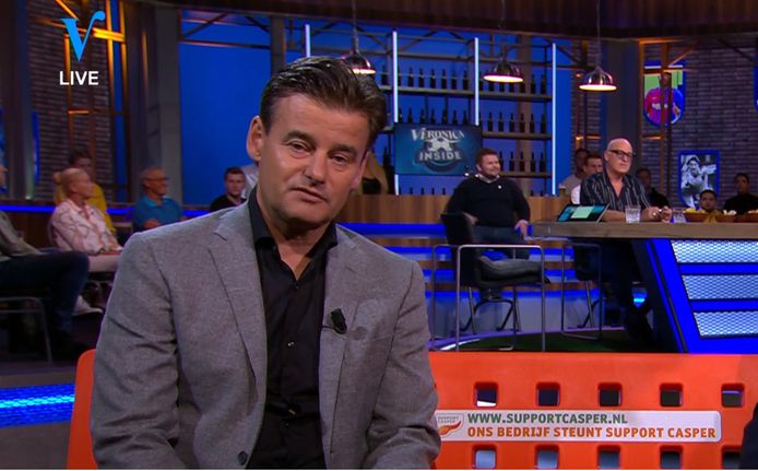 Wilfred Genee terug in de studio.