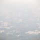 Noorden Thailand in gelige duisternis gehuld door enorme smog