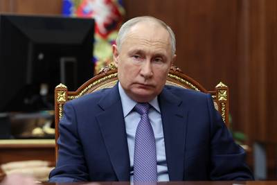 Poetin drijft de spot met geplande vredesconferentie: “Het zou grappig zijn als het niet zo triest was”