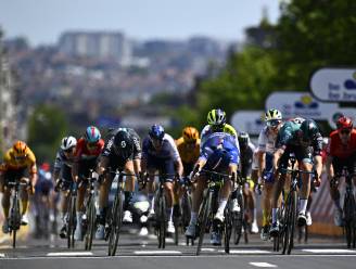 Arnaud Démare snelt met velglengte voorsprong naar zege in Brussels Cycling Classic