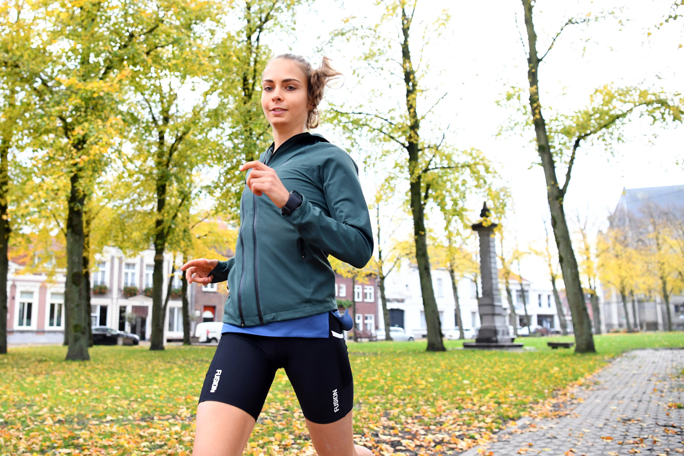 Hardloopster Emmy Maas is een van de deelneemsters aan de thuiseditie van de Van Oers marathon van Etten-Leur.