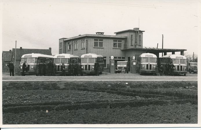 De garage van Velox in Andelst was tot 1980 in gebruik. Deze foto is van een eerdere datum.