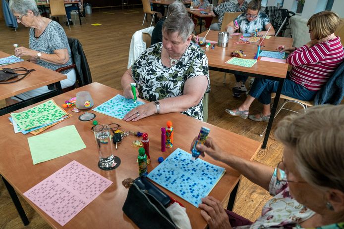Gezellig kienen in de Walnoot in Boxtel. In 2040 is de helft van de inwoners van Boxtel ouder dan 60 jaar.