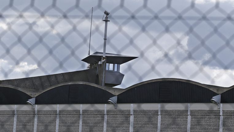 Situatie grootste gevangenis van Europa 'onhoudbaar' door overbevolking - Trouw