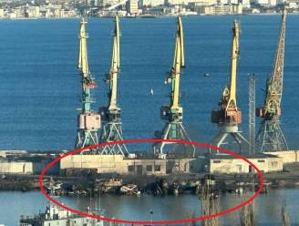 Rusland zegt dat oorlogsschip op Krim alleen “beschadigd” is: nieuwe beelden tonen iets heel anders