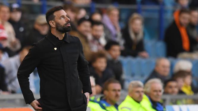 Van Nistelrooij vindt de prestatie van zijn PSV ongrijpbaar: ‘Je hoopt dat je team vleugels krijgt’