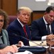 Trump zegt niet schuldig te zijn aan 34 aanklachten in historische aanklacht tegen oud-president