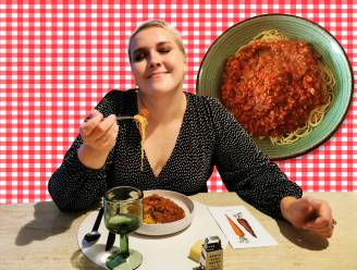 Onze spaghettispecialist test de geheime bolognese-plek van de BV’s: “Dunne slierten, piepkleine groenten en de perfecte portie”