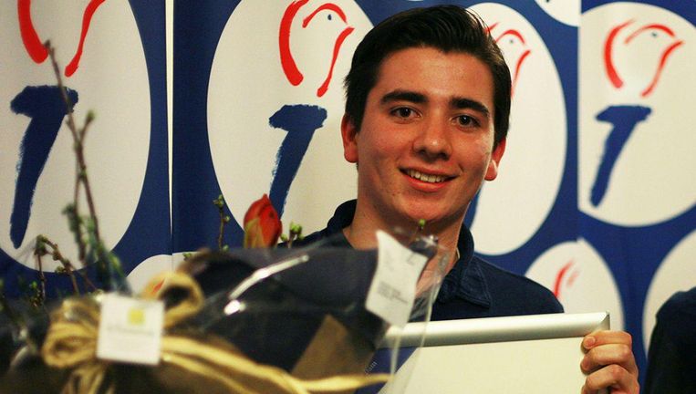 Güner Tuzgöl spreekt op 4 mei op de Dam. Beeld Nationaal Comité 4 en 5 mei