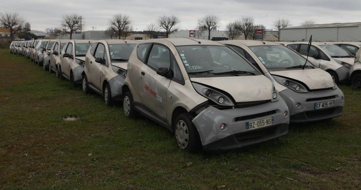 Duizend Elektrische Auto S Staan Al Drie Jaar Weg Te Roesten Op Een Veld Na Mislukt Experiment Auto Ad Nl